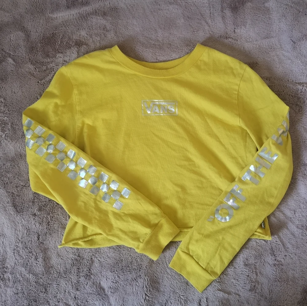 ❄️3/$30 VANS Yellow Long Sleeve Crop Top Women's Medium - Picture 2 of 6